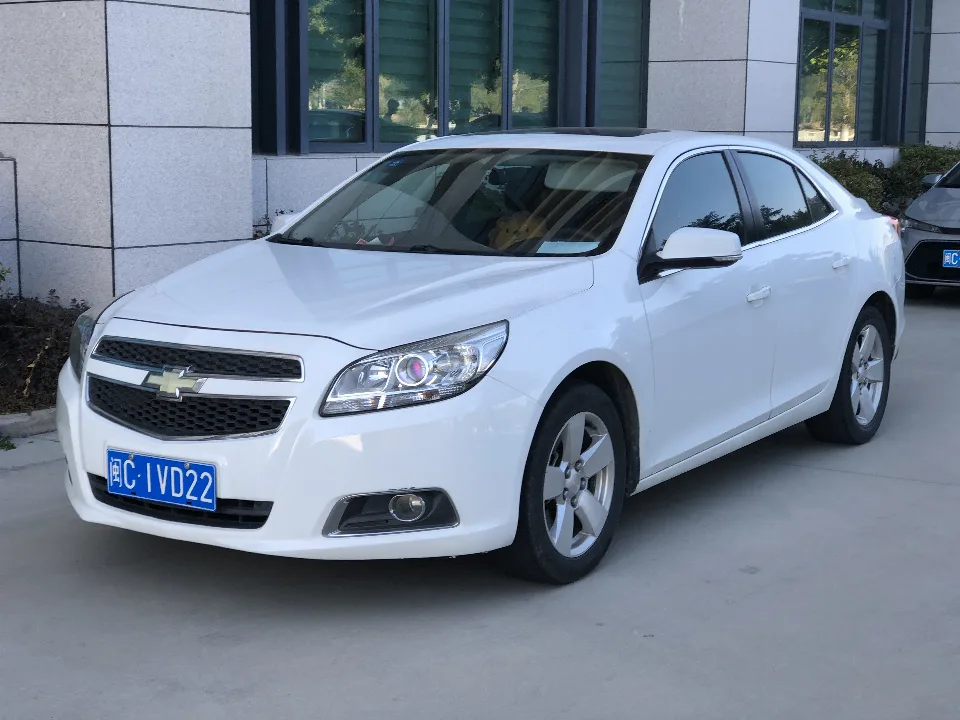 Engil: Chevrolet Malibu 2016