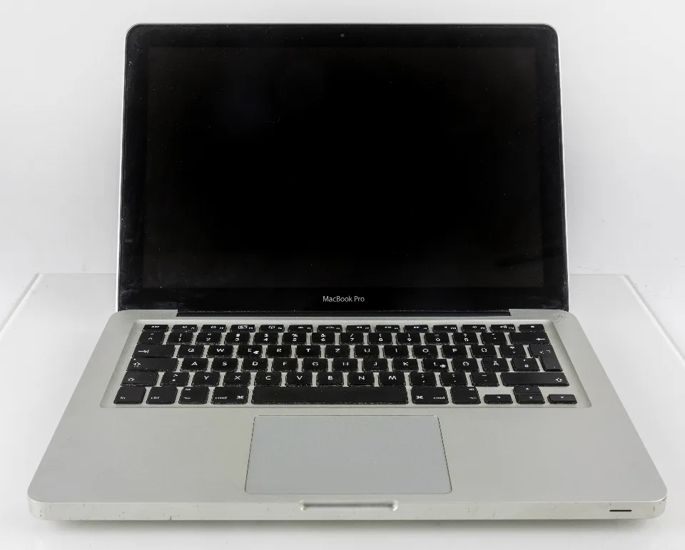 Noutbuklar: MacBook Pro